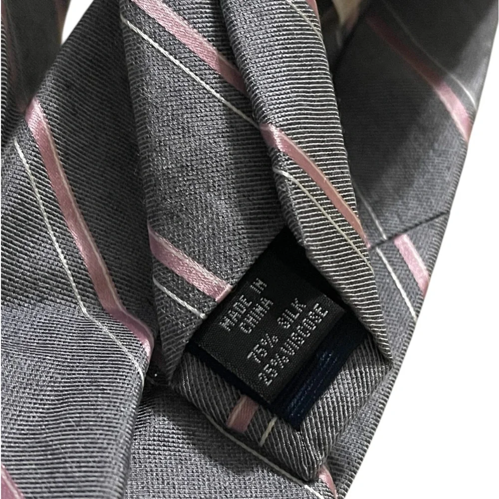 LOT OF 3 SILK NECK TIES KENNETH COLE REACTION / CALVIN KLEIN/ MICHAEL KORS MENS